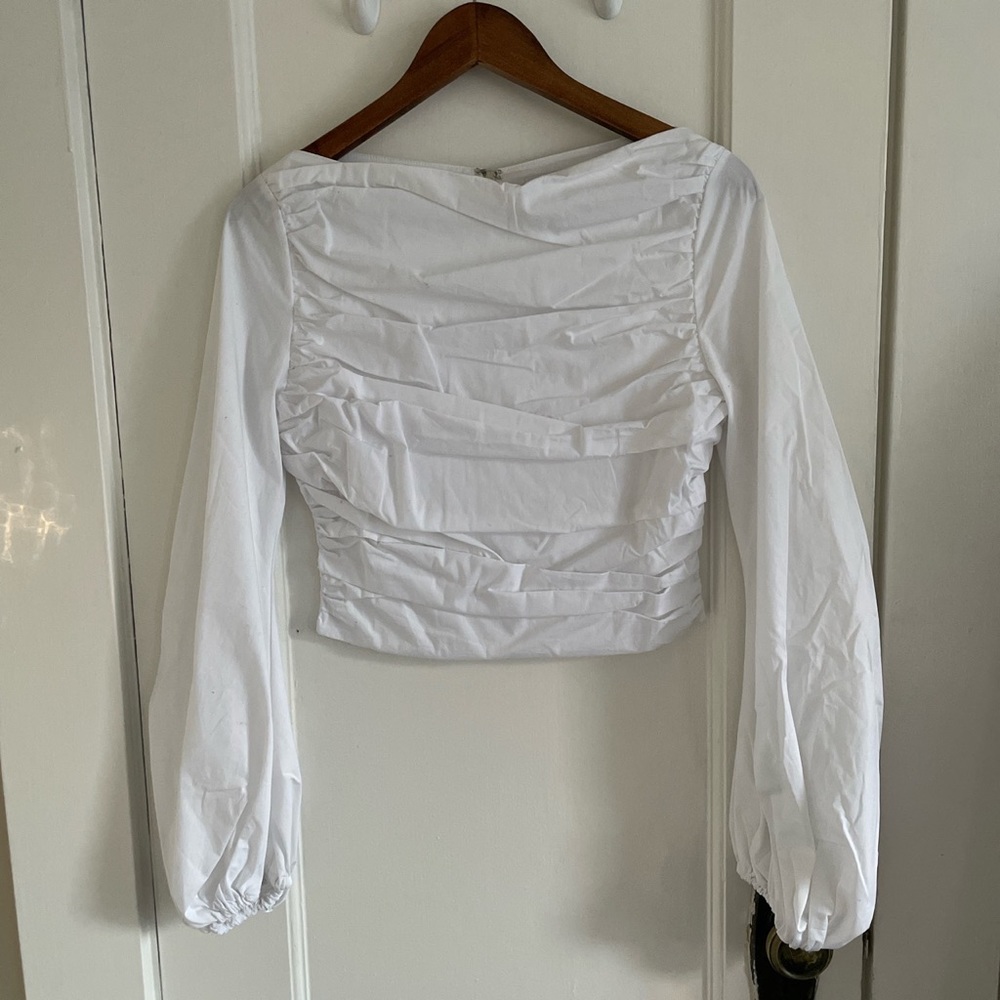 ESTHE cotton poplin long billowing sleeve crop top blouse